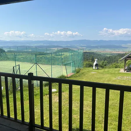 Lipa Lodge *